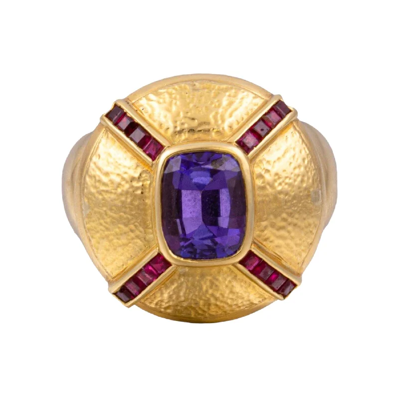Premium Jewelry Now Available At Special Discounts Vintage 18k Yellow Gold 2.75ct Cushion Tanzanite Ruby Hammered Dome Ring