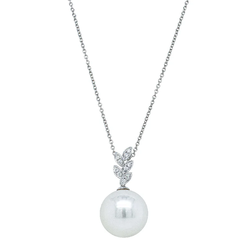 18ct White Gold South Sea Pearl & Diamond Pendant